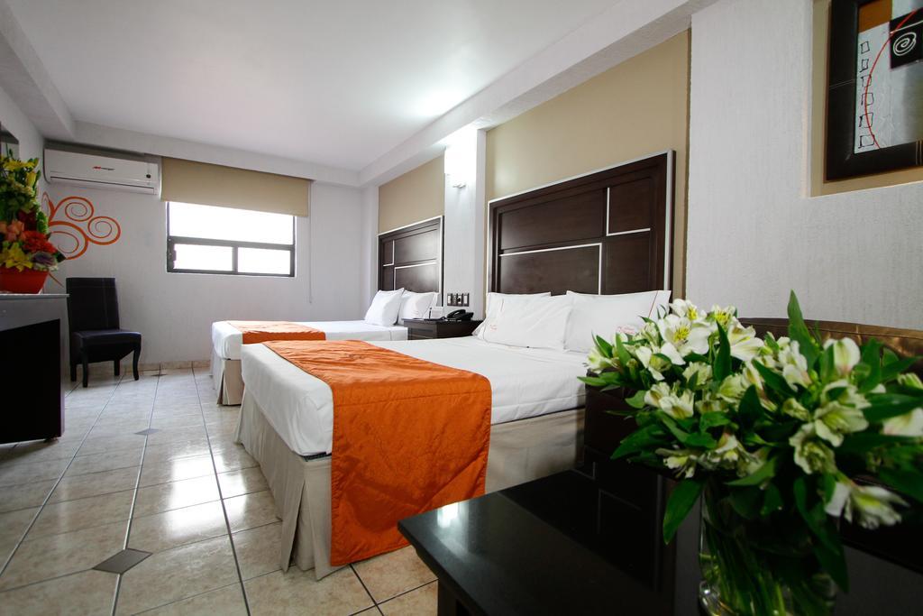 Hotel Estadio Гвадалахара Экстерьер фото
