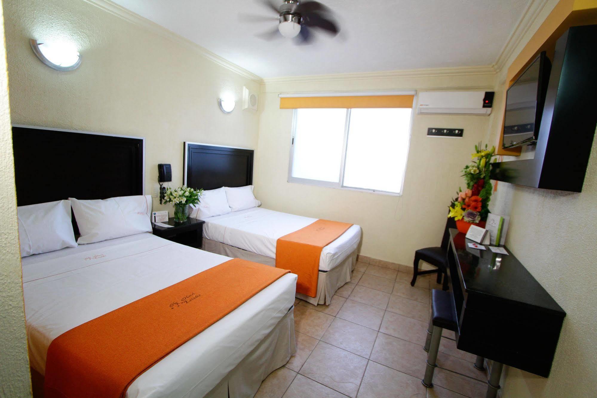 Hotel Estadio Гвадалахара Экстерьер фото