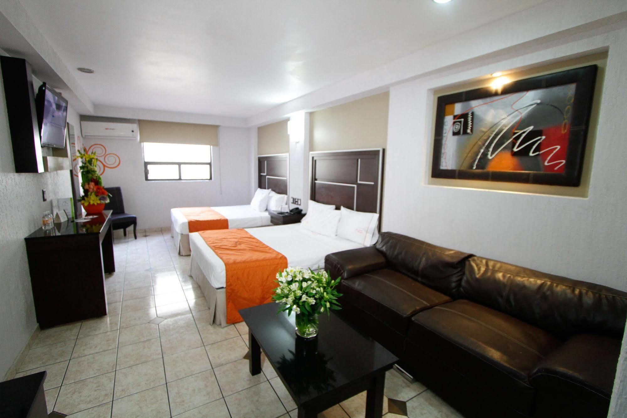Hotel Estadio Гвадалахара Экстерьер фото